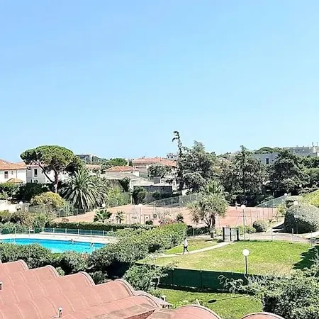 Superbe 1 Chambres, 2 Tennis, 2 Piscines, Plages, Parking Apartment Antibes