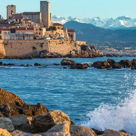 Superbe 1 Chambres, 2 Tennis, 2 Piscines, Plages, Parking Apartment Antibes